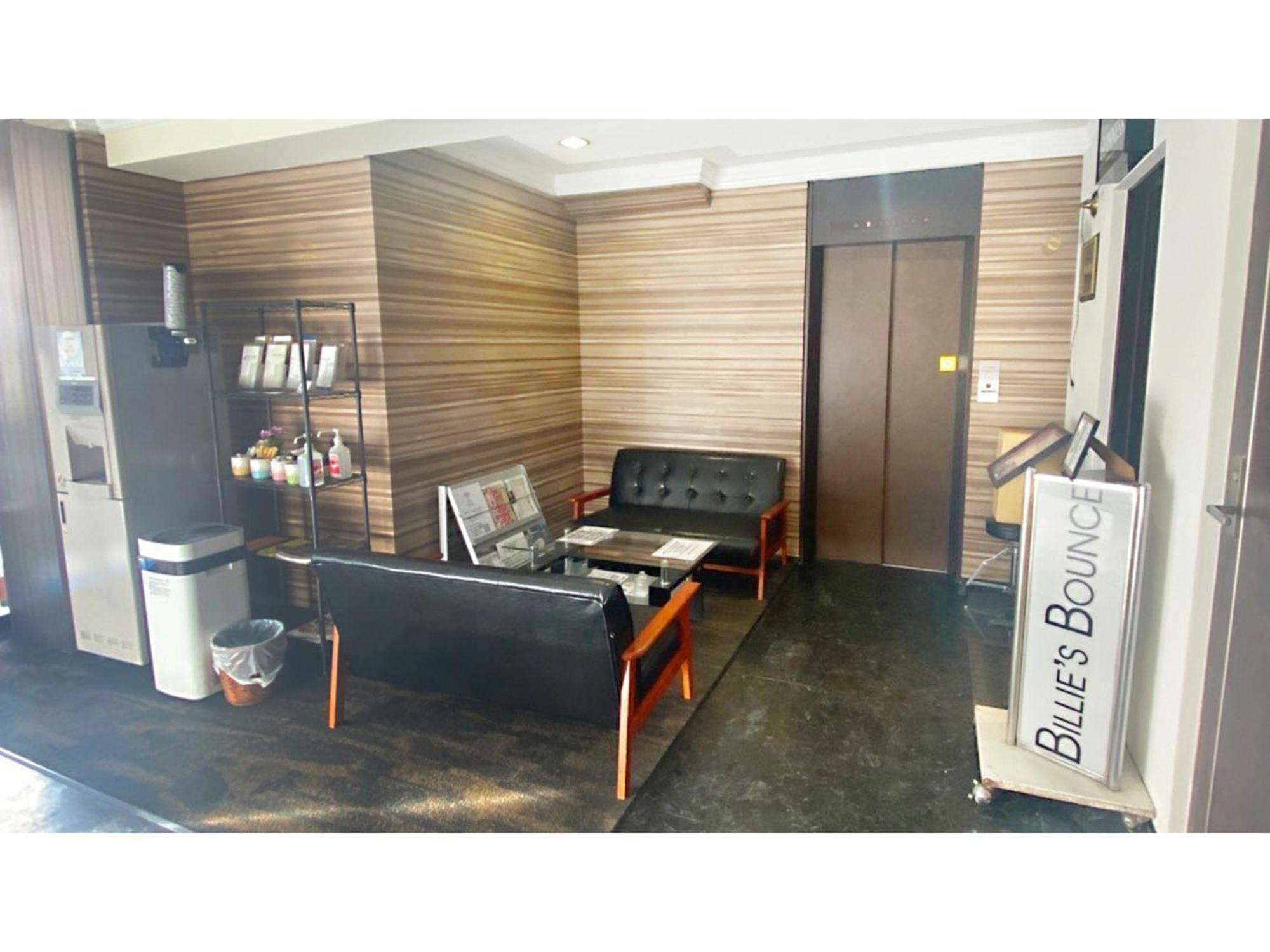 Takatsuki W&M Hotel - Vacation Stay 48546V Экстерьер фото